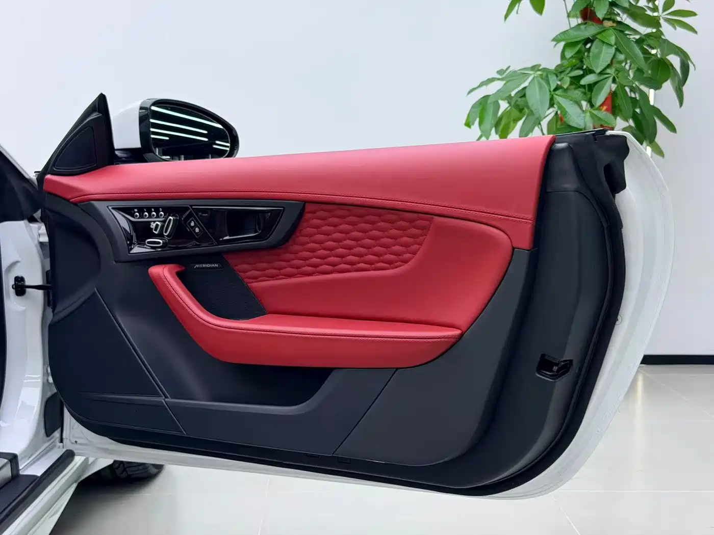 Jaguar F-TYPE 2024 2024 P300 75th Anniversary Collector's Convertible Edition