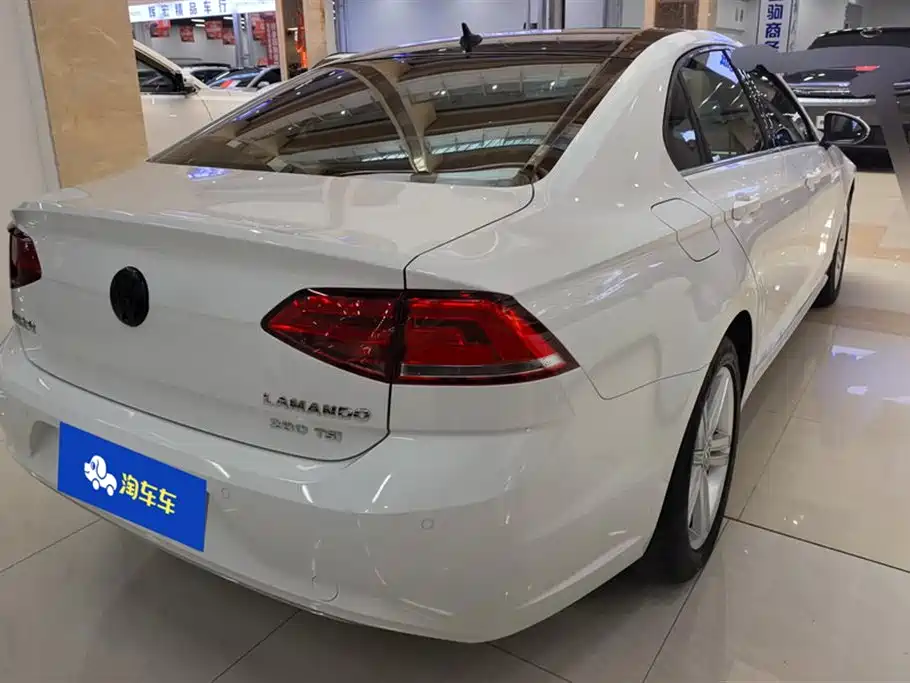 Volkswagen Lamando 2015 280TSI DSG Comfort фото 3