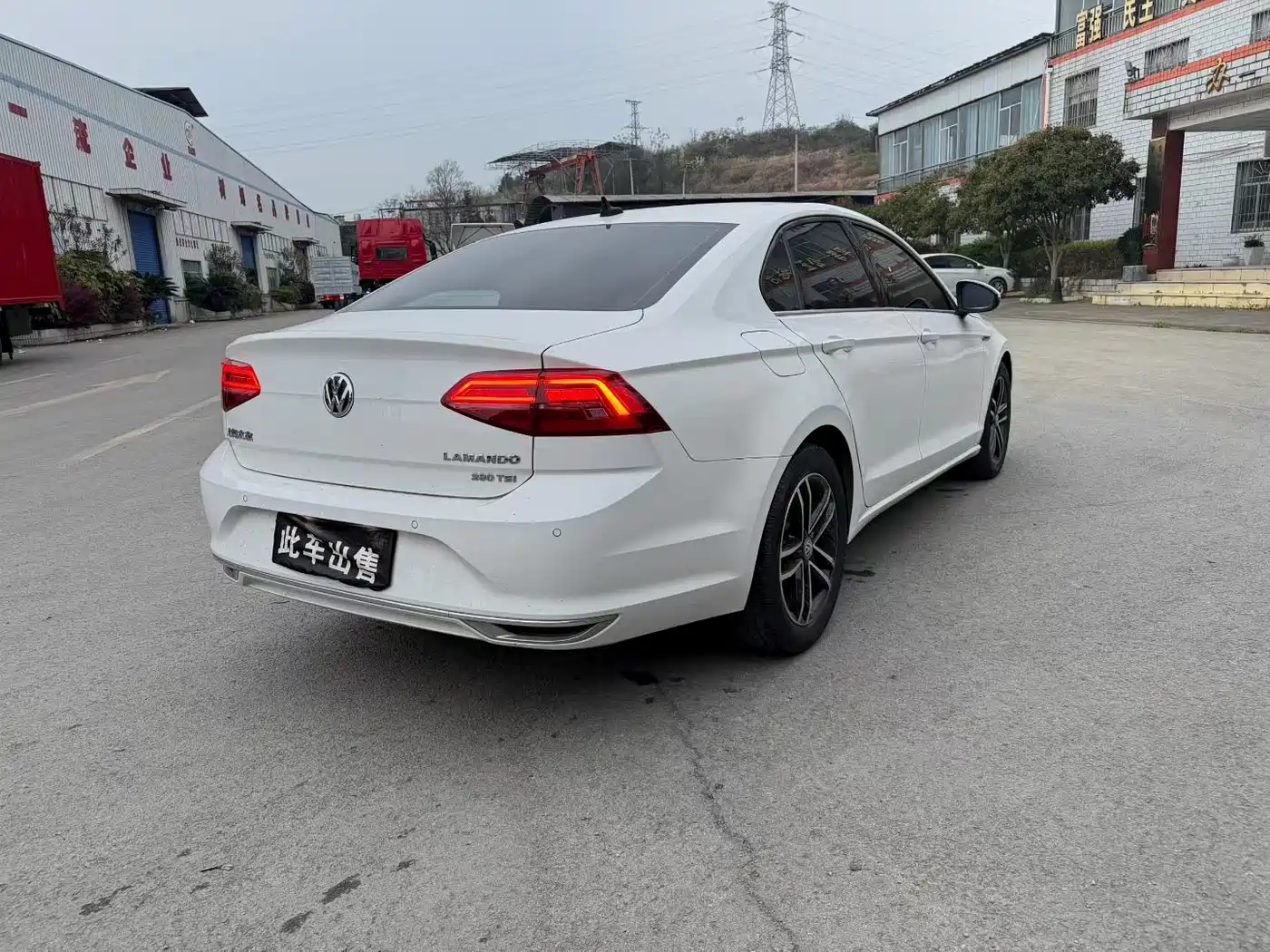 Volkswagen Lamando 2021 280TSI DSG Comfort Edition фото 9