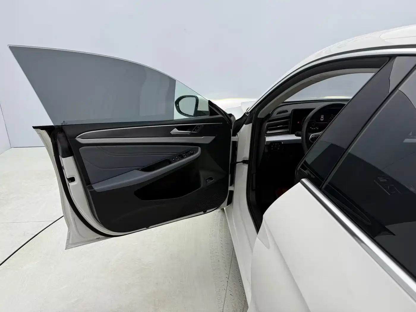 Volkswagen Lamando 2022 Lamando L 280TSI DSG Cool Edition фото 23