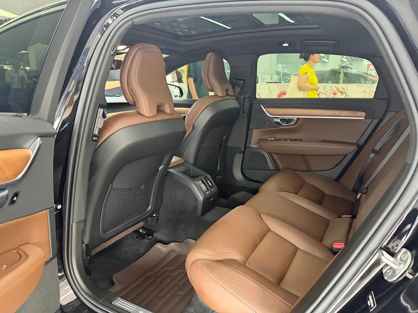 Фото 6 - Volvo S90