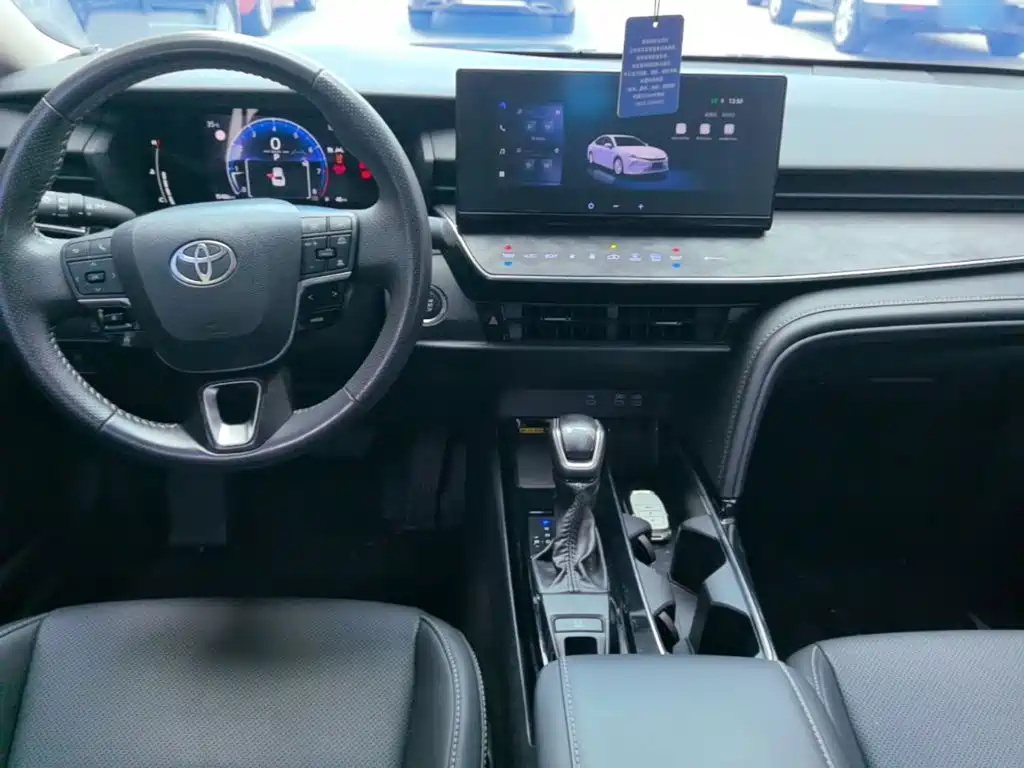 Toyota Camry 2025 2024 2.0GVP Luxury Edition