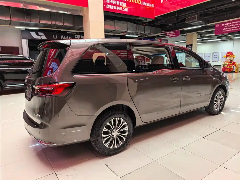 BUICK GL8
