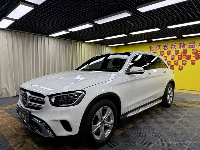 MERCEDES-BENZ GLC