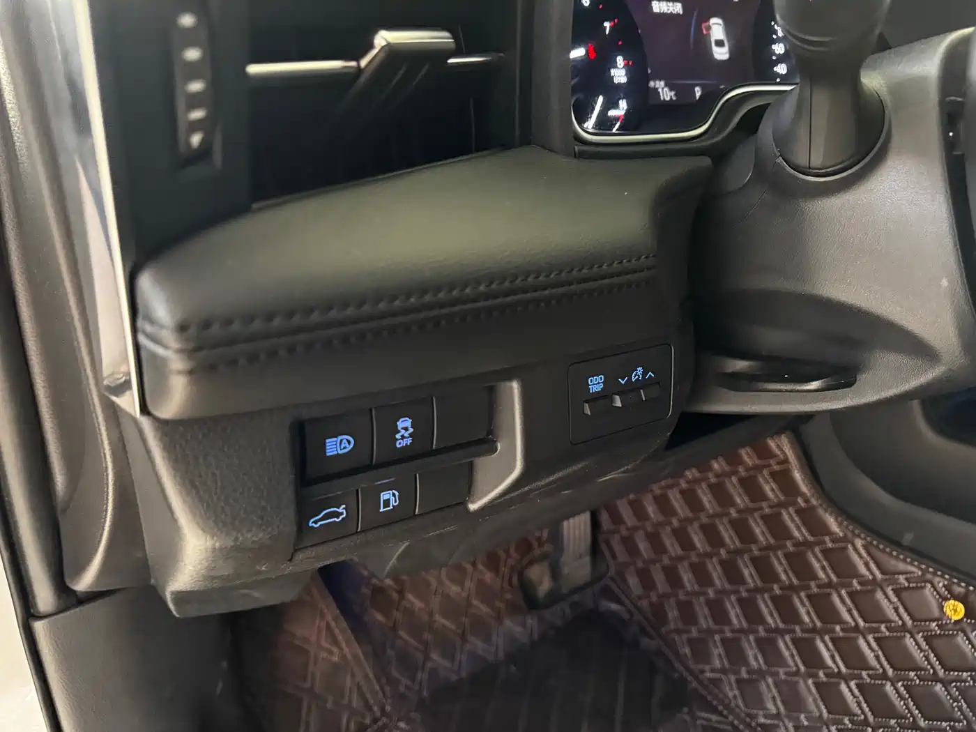 Toyota Avalon 2019 2.0L Progressive Edition (China VI) фото 19