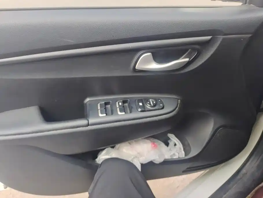 Kia K2 2017 2017 Sedan 1.4L MT GLS