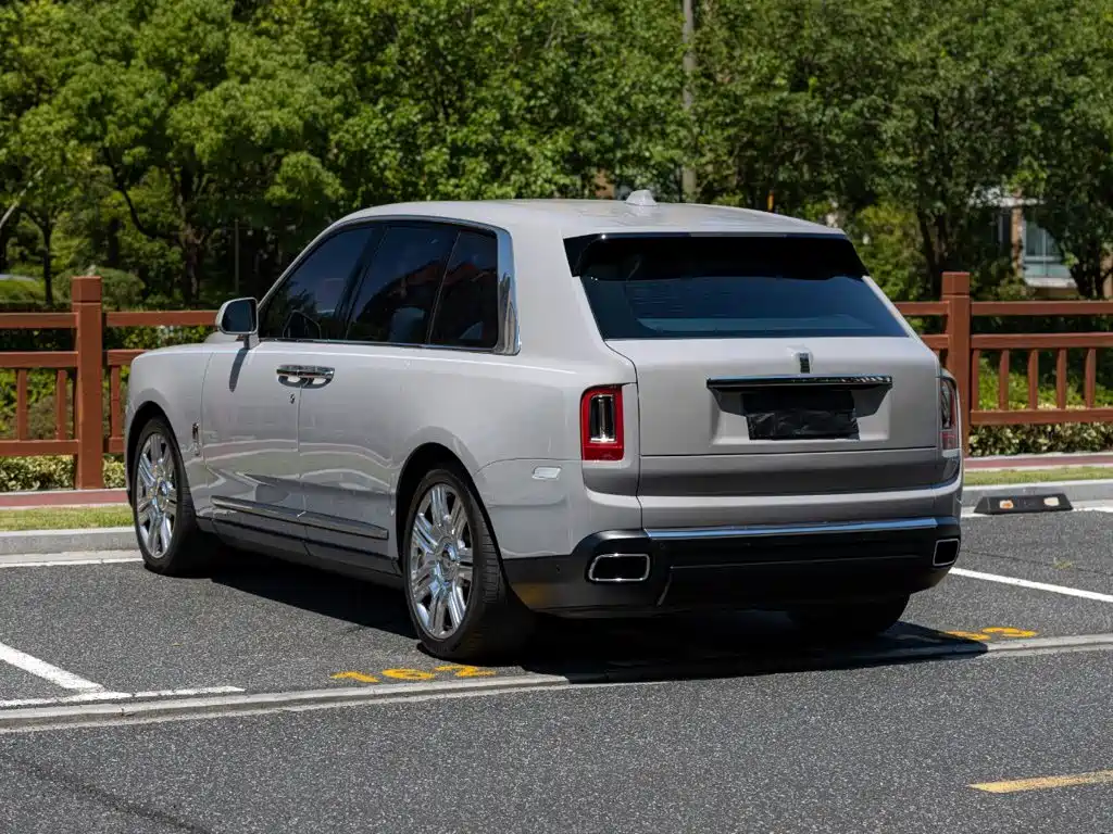 Rolls-Royce Cullinan 2023 2024 5-Seater