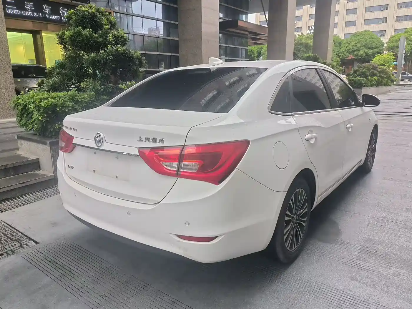 Photo 8 - Buick Excelle