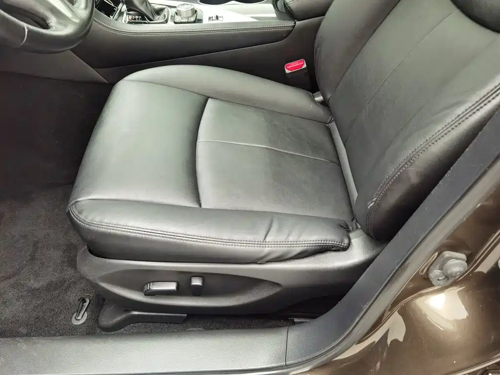 Фото 20 - Infiniti Q50L