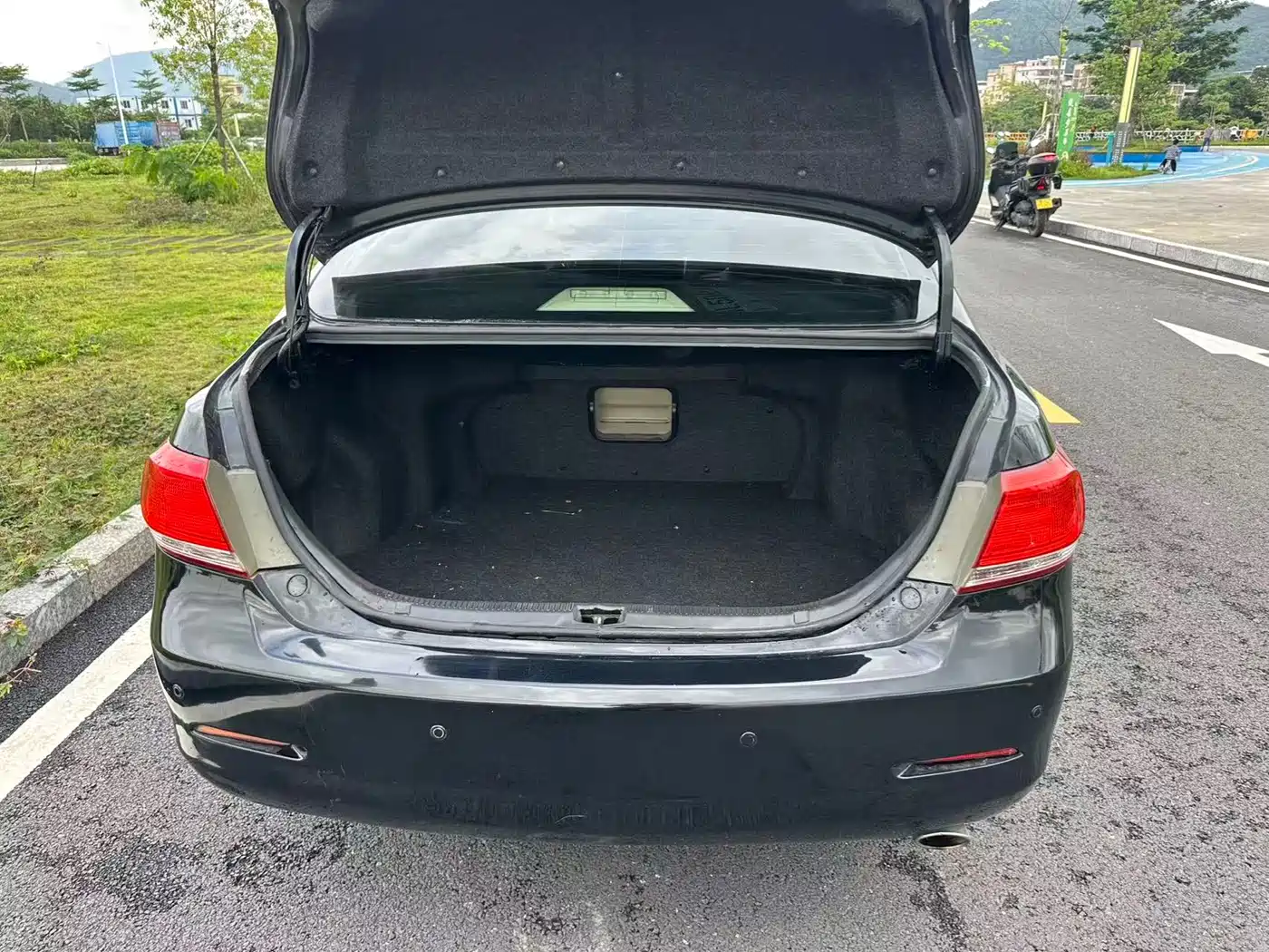 Toyota Camry 2013 200G Classic Luxury Edition фото 16