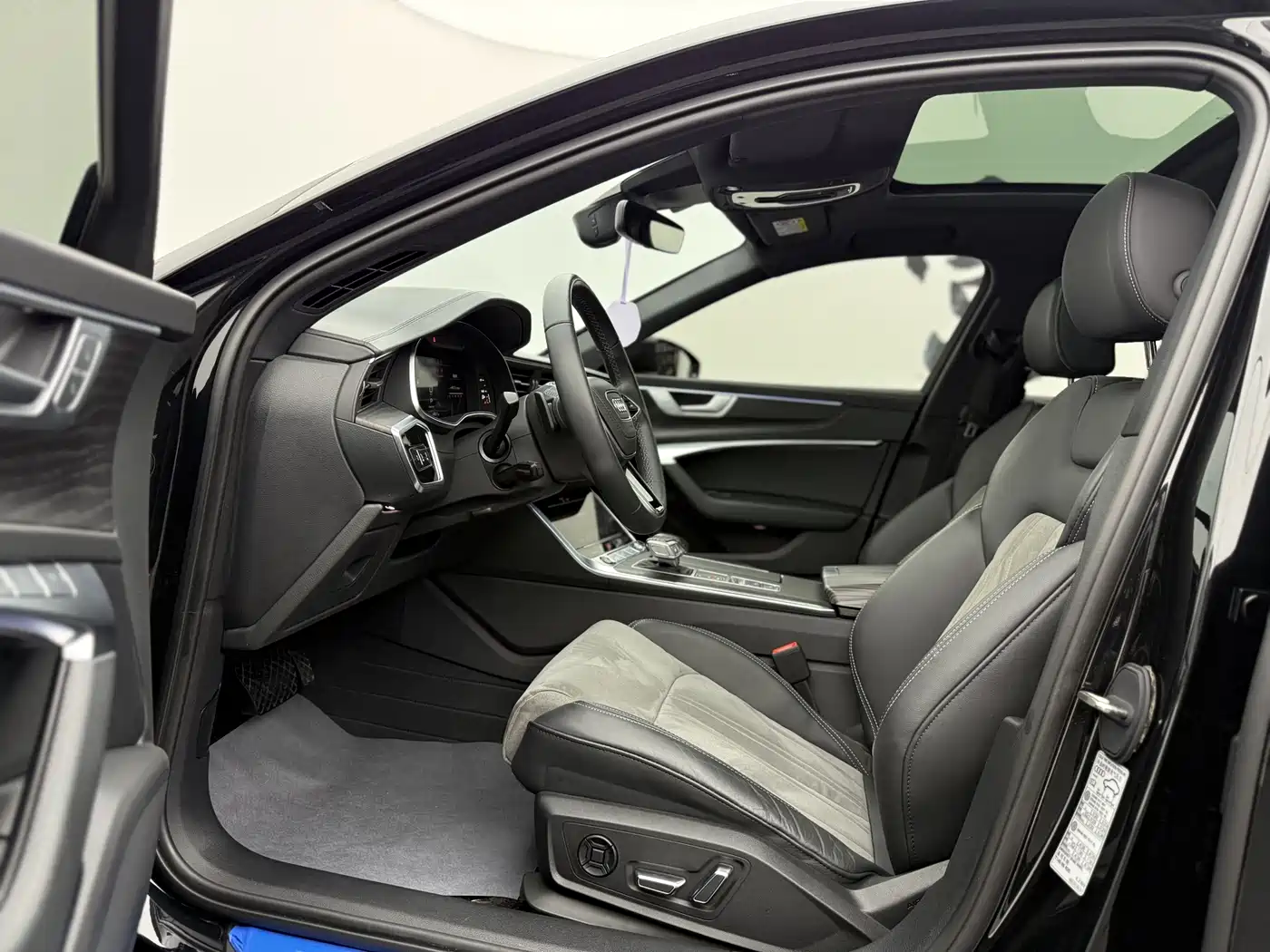 Audi A6L 2024 45 TFSI quattro Premium Dynamic фото 4