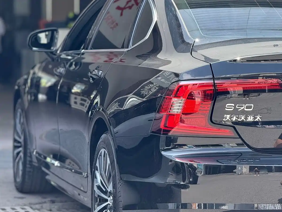 Volvo S90 2025 2025 B5 Zhiyi Luxury Edition