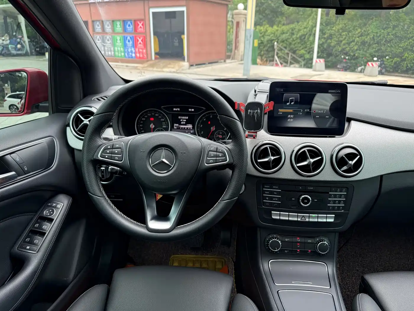 Mercedes-Benz B-Class 2017 B 200 Dynamic фото 20