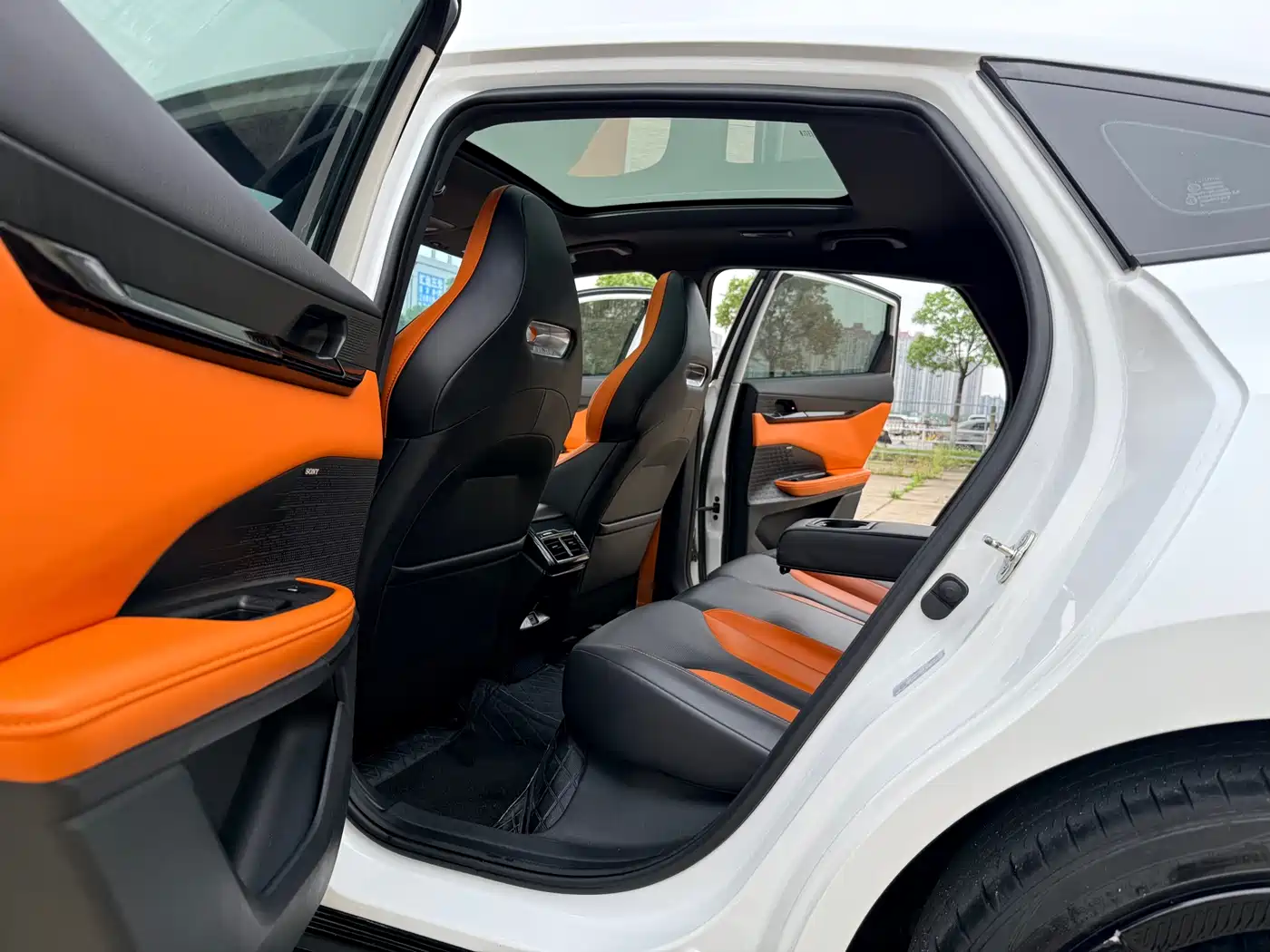 CHANGAN UNI-V