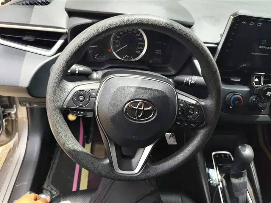 Toyota Corolla 2019 1.2T S-CVT GL Pioneer Edition фото 15