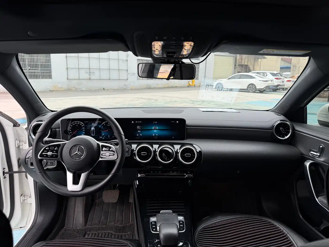 Mercedes-Benz A-Class 2019 A 200 L Sport Sedan фото 11