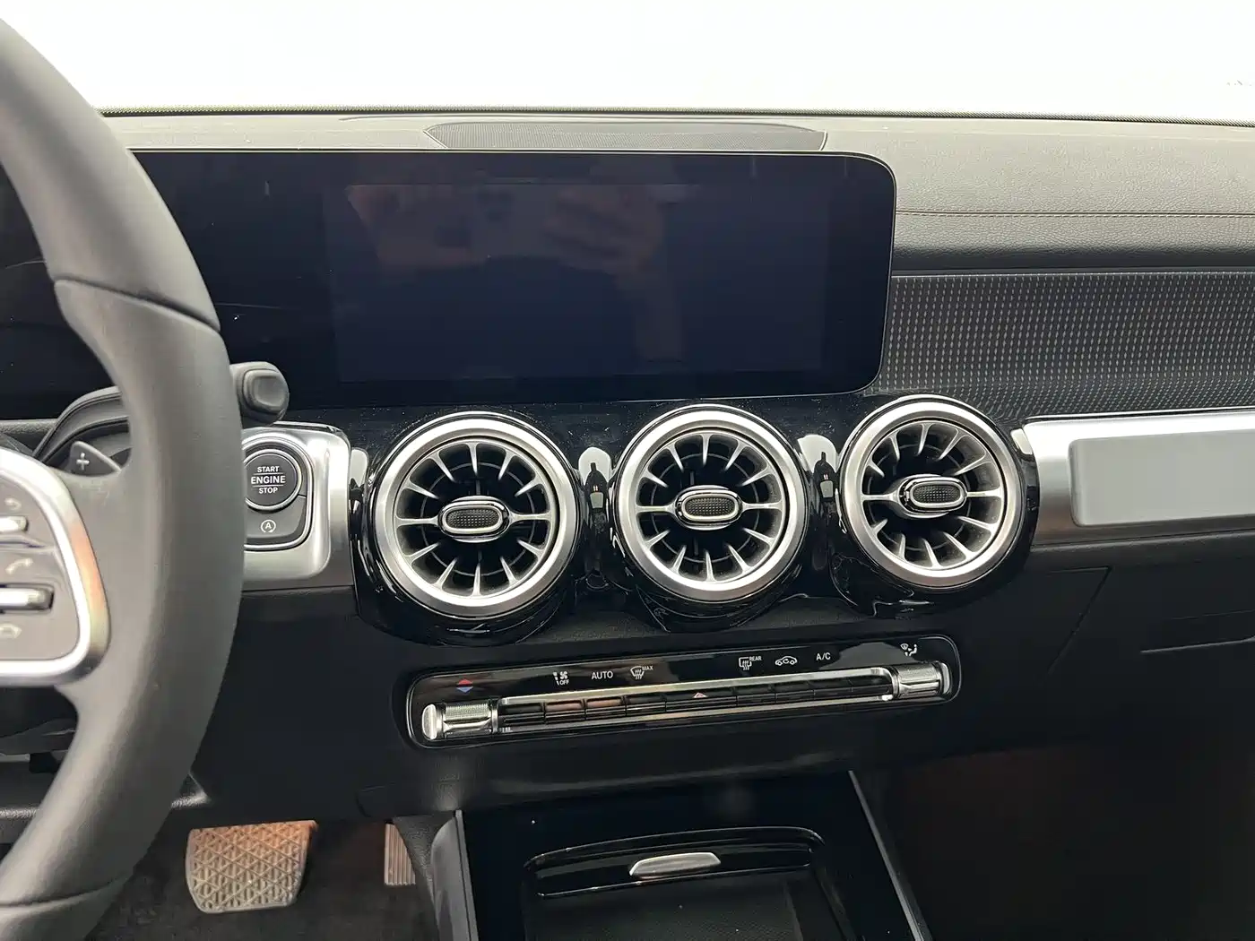 Mercedes-Benz GLB 2023 GLB 220 Dynamic фото 14