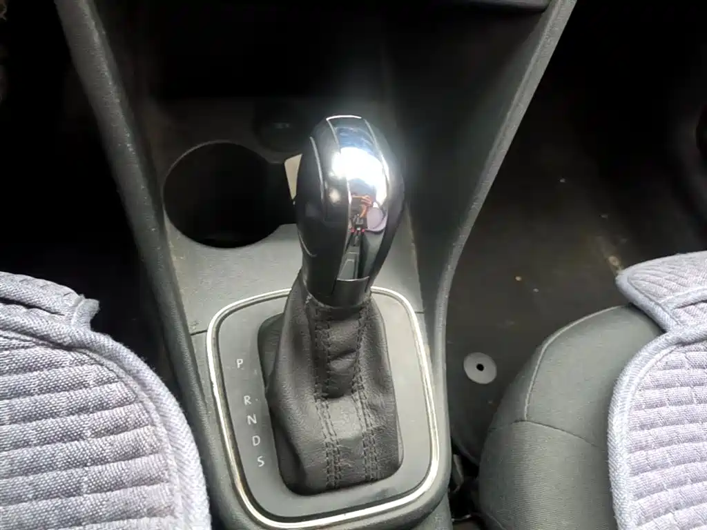 Volkswagen Polo 2018 1.5L Auto Safe Drive фото 14