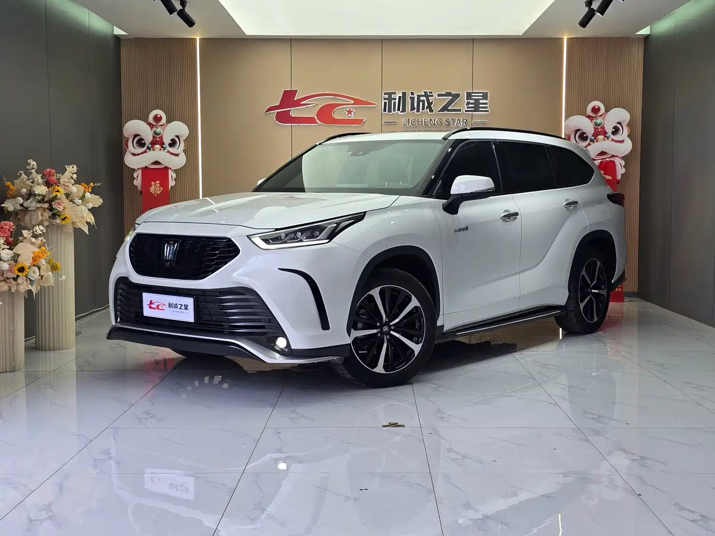 Toyota Crown Kluger 2024 2023 2.5L HEV AWD Premium Edition