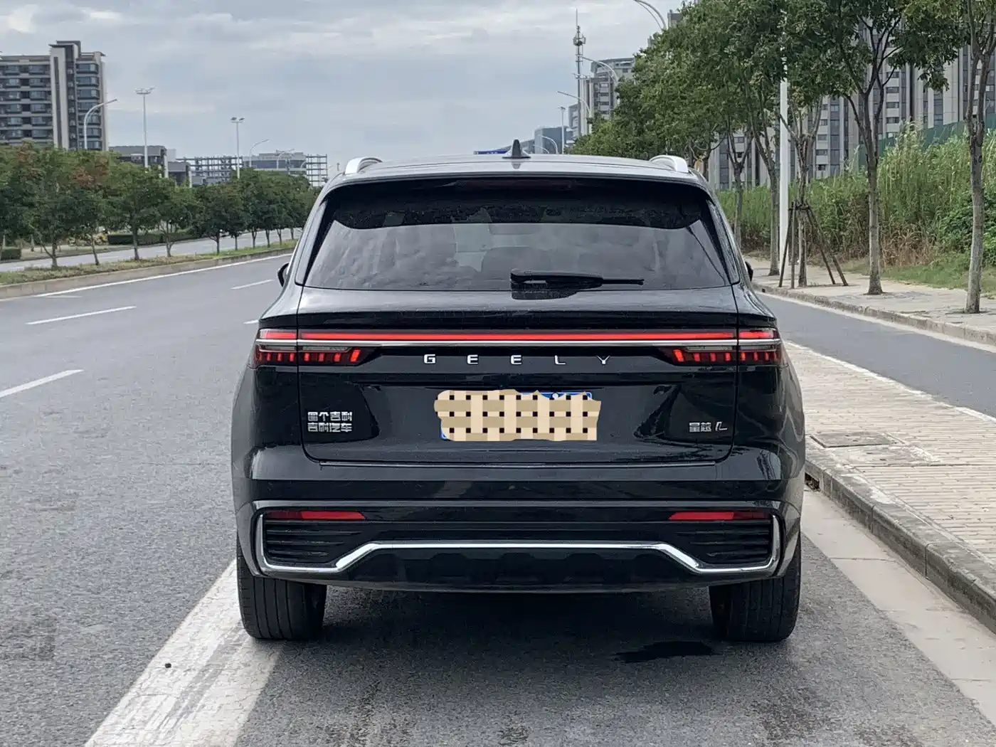 Photo 11 - Geely Xingyue L