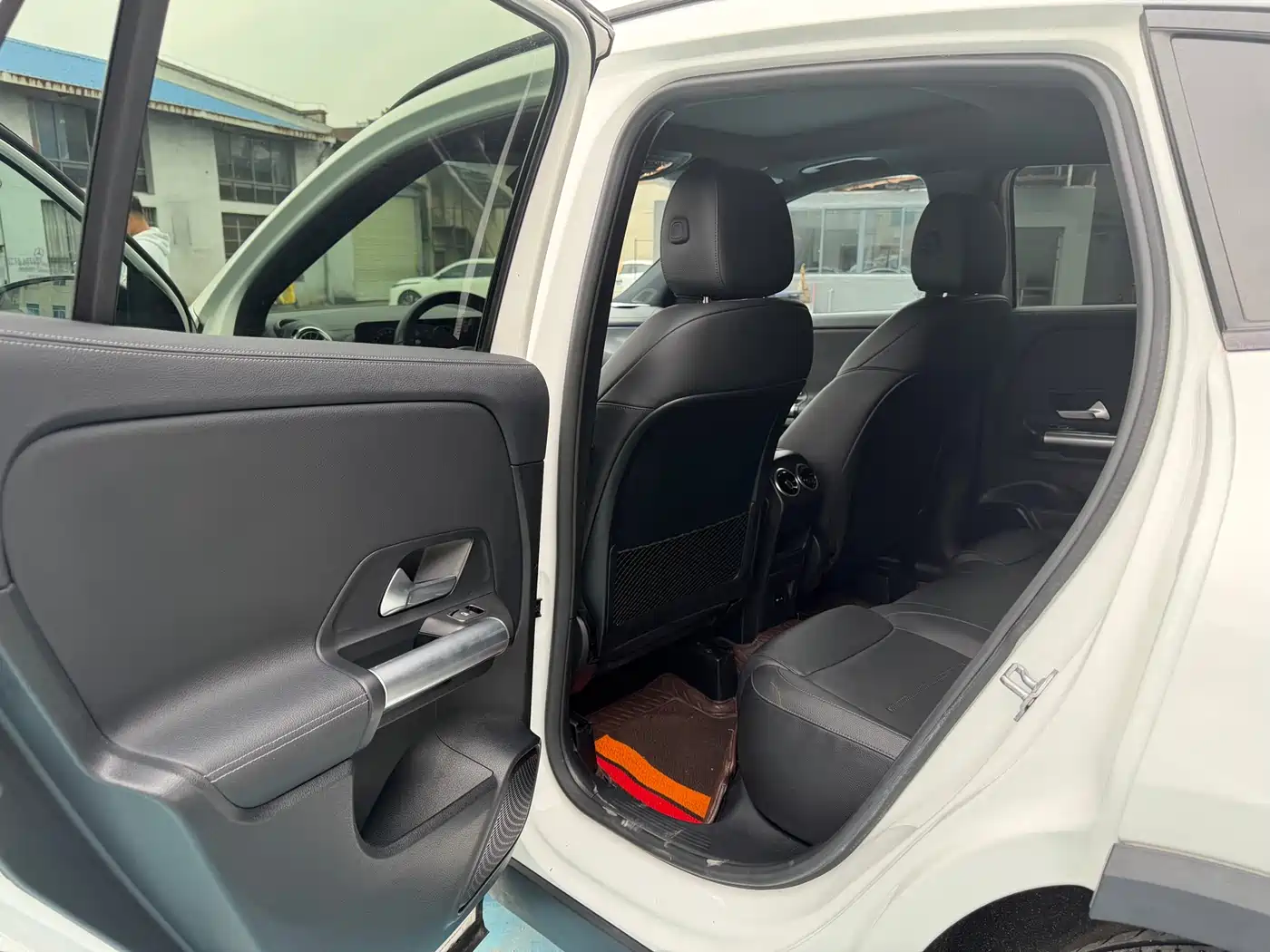 Mercedes-Benz GLA 2020 GLA 200 4MATIC фото 10
