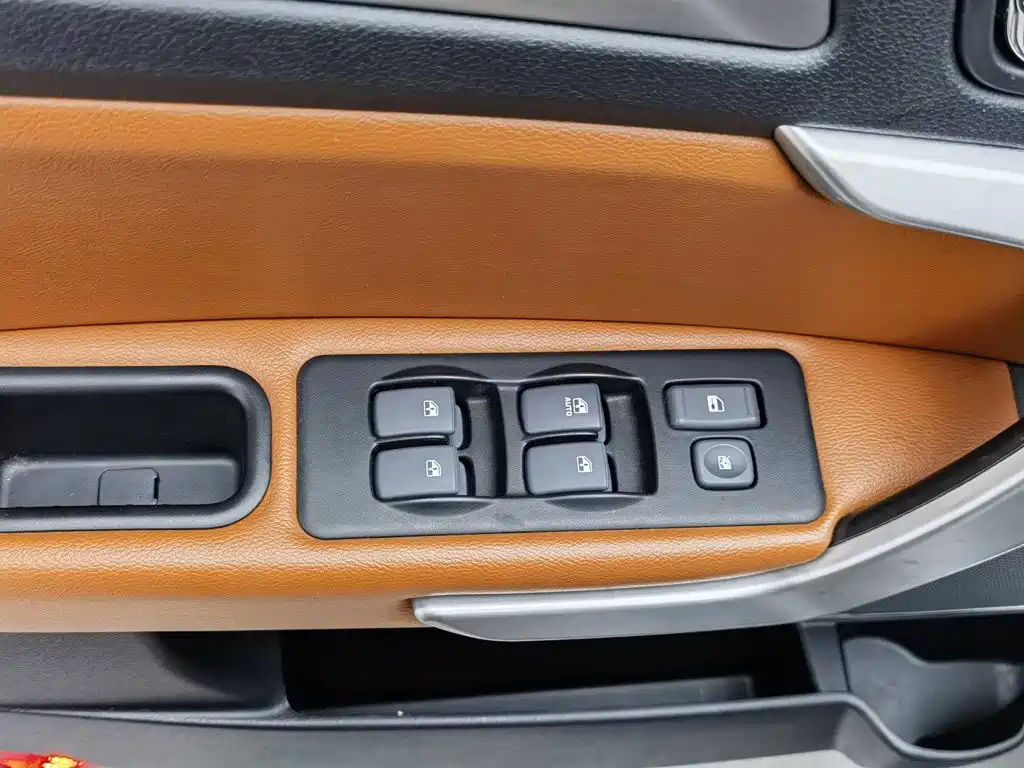 JAC Refine S3 2015 2014 1.5L Manual Luxury Smart