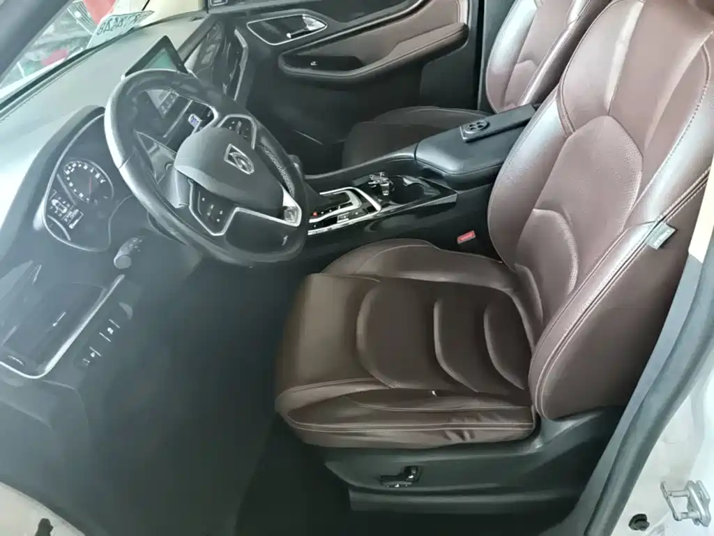 Baojun 560 2018 2017 1.5T DCT Premium Model