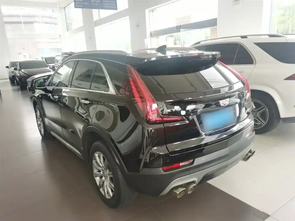 Cadillac XT4 2021 28T FWD Premium Edition фото 23
