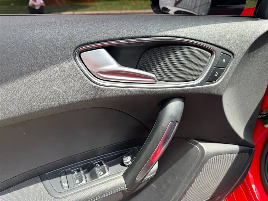 Audi A1 2017 2016 30 TFSI Sportback Design Style Edition