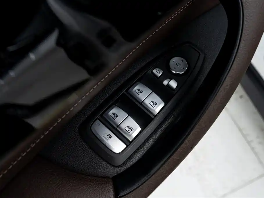 BMW X1 2021 sDrive25Li Leading фото 26