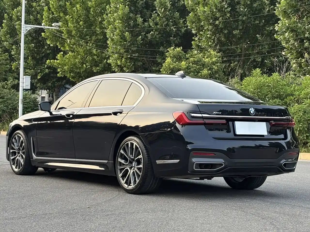 BMW 7 Series 2021 Model 740Li Leading M Sport Package фото 16