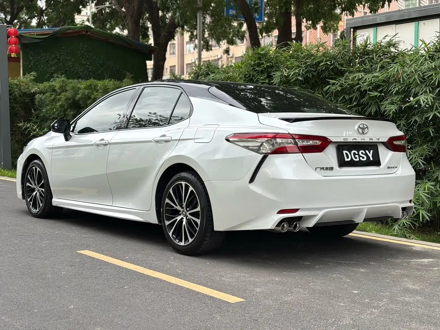 Фото 26 - Toyota Camry