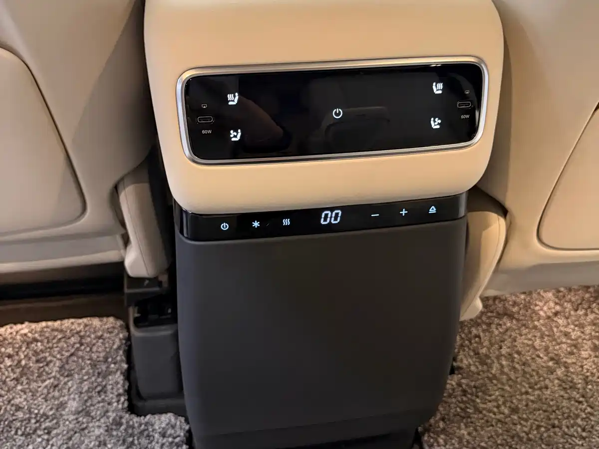 Li Auto MEGA 2024 2024 Ultra