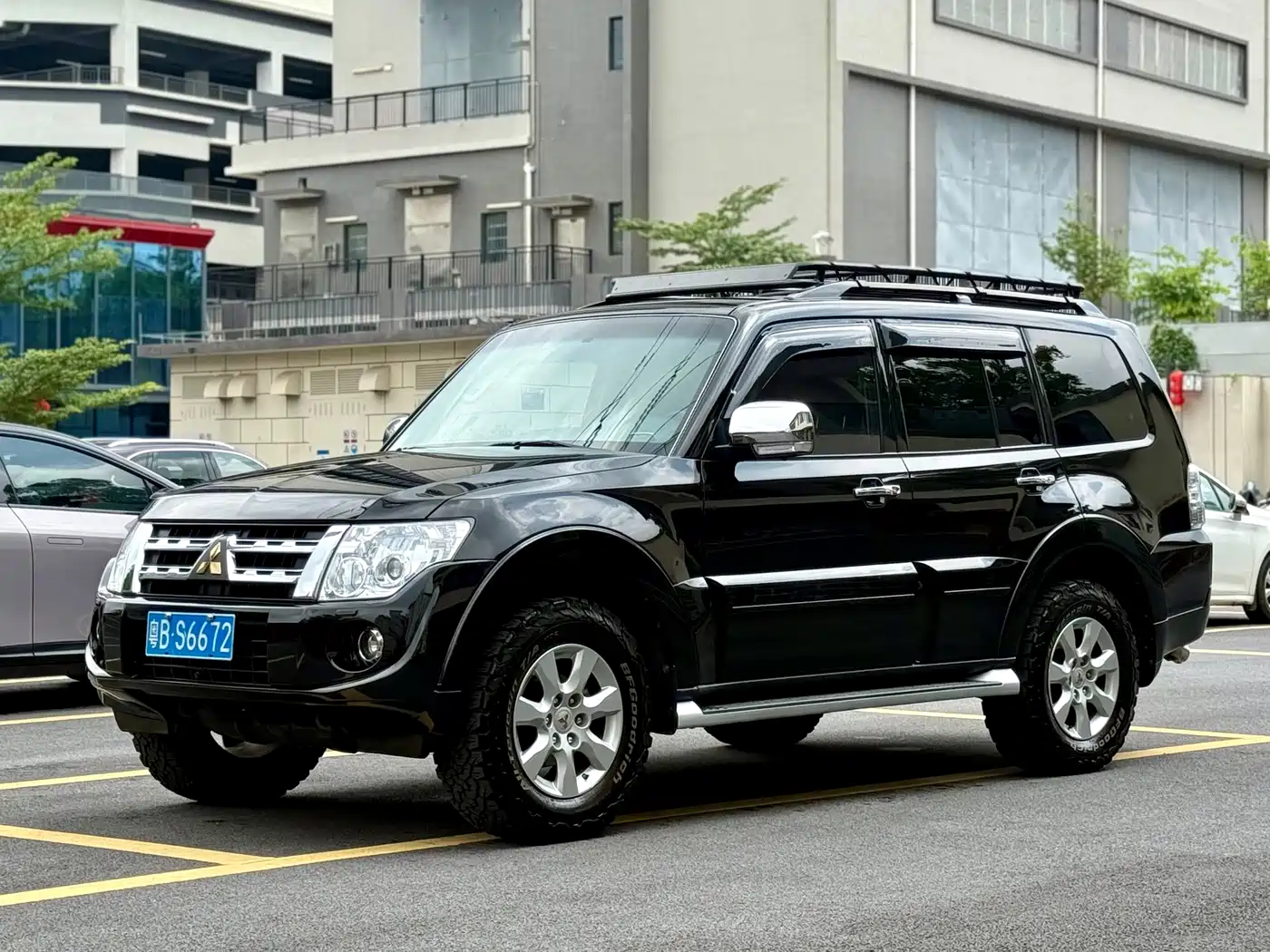 Mitsubishi Pajero (Import) 2012 3.0L Elite Plus Edition фото 4