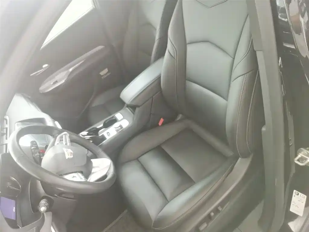 Cadillac XT4 2021 28T FWD Premium Edition фото 11