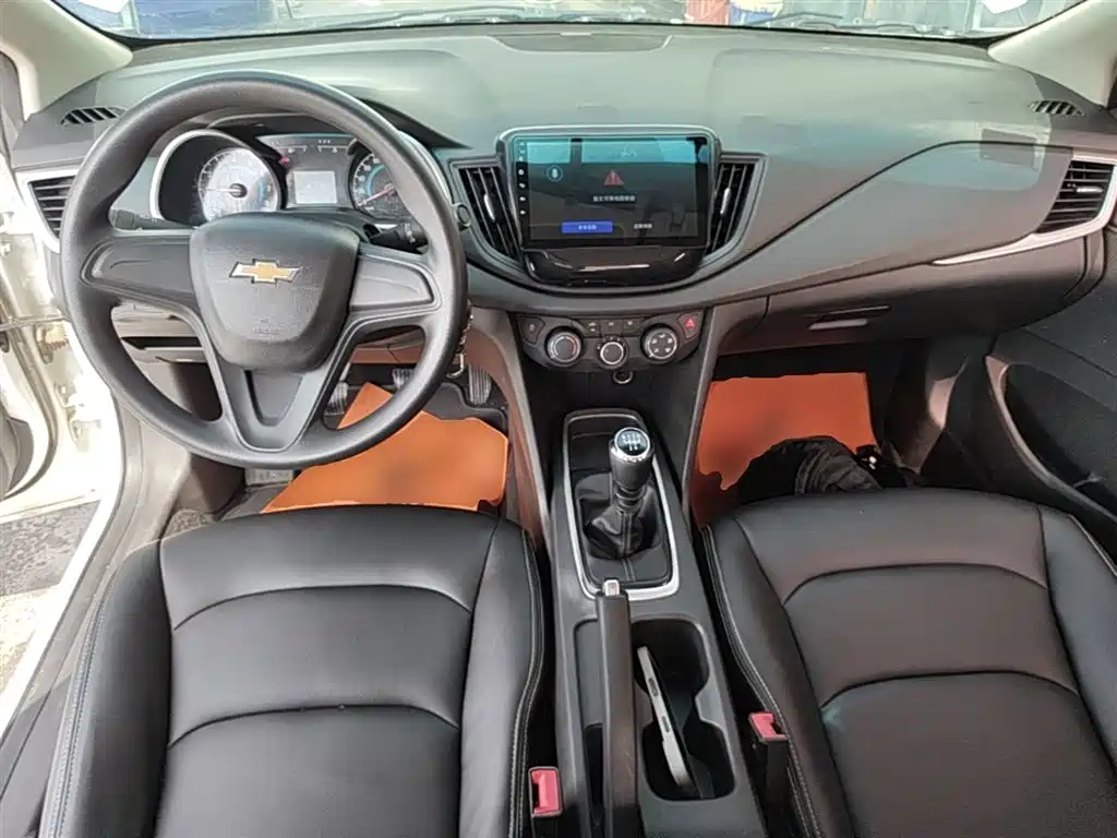 Chevrolet Cavalier 2016 1.5L Manual Enjoyment Edition фото 10