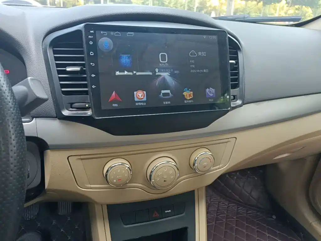 Roewe 350 2015 2015 Model 1.5L Manual Luxury Sunroof Edition