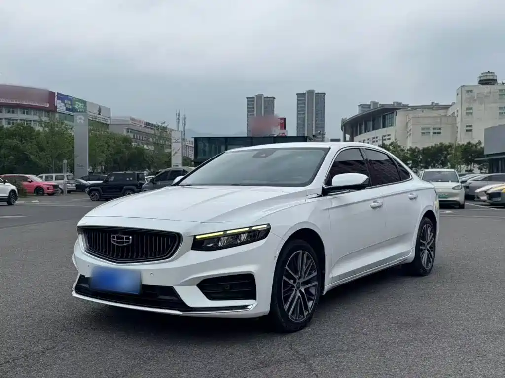 Фото 2 - Geely Preface