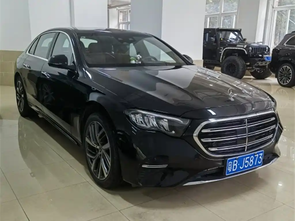 Mercedes-Benz E-Class 2024 E 300 L Fashion