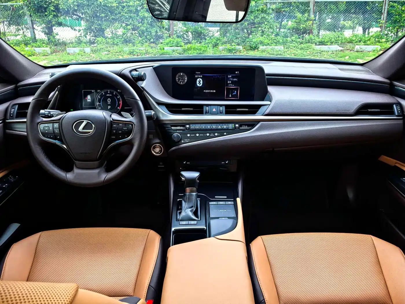 Lexus ES 2020 200 Excellence фото 10