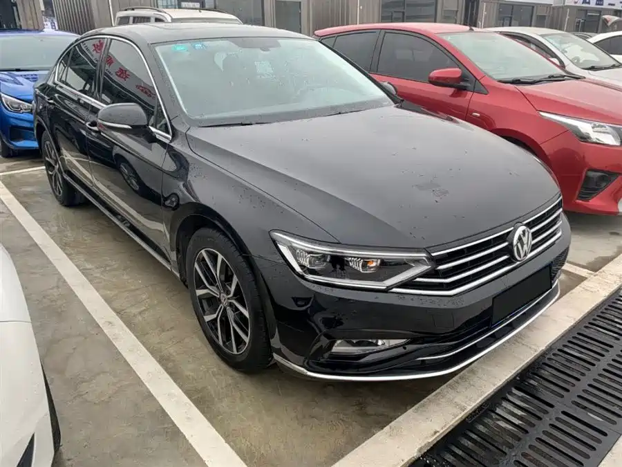 Volkswagen Magotan 2020 280TSI DSG Comfort фото 2