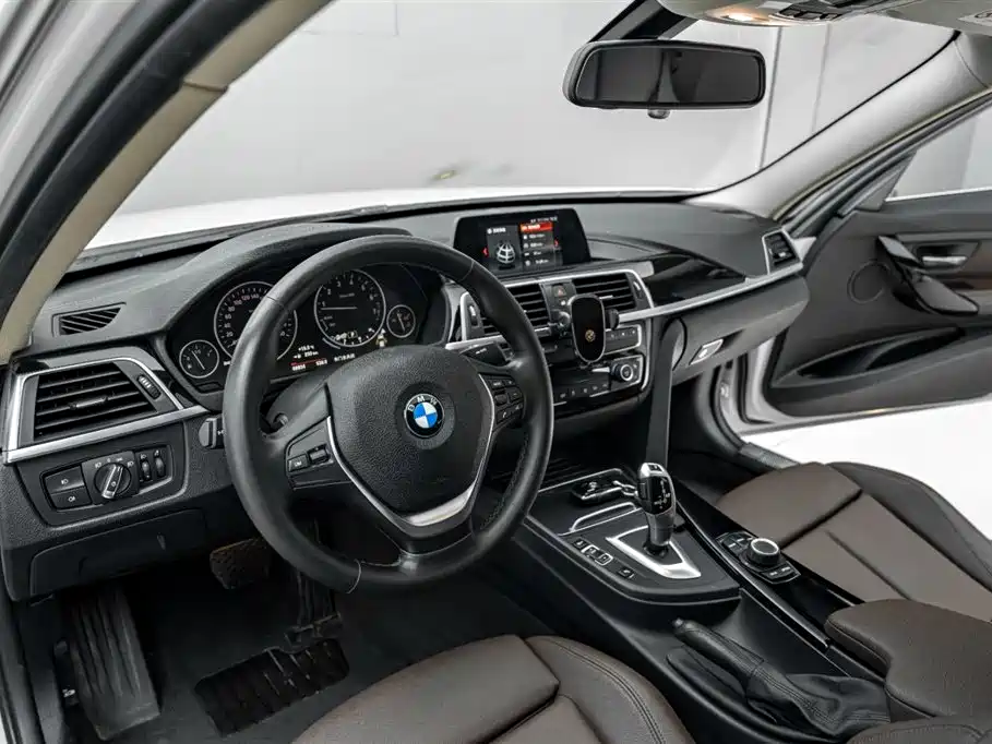 BMW 3 Series 2018 320Li Fashion Style фото 17