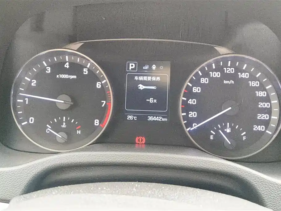 Hyundai Elantra 2016 Model 1.6L Automatic Smart Elite фото 14