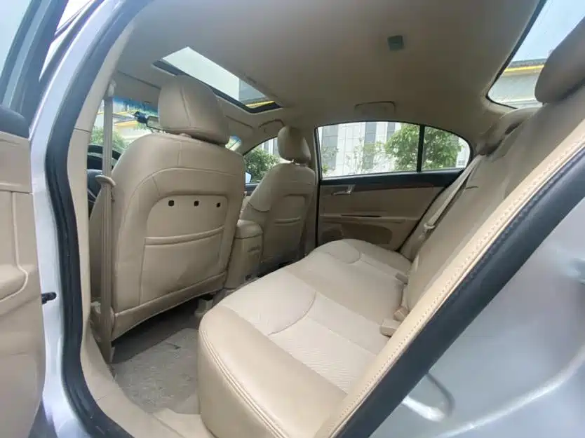 Roewe 350 2016 2015 Model 1.5L Automatic Premium Edition