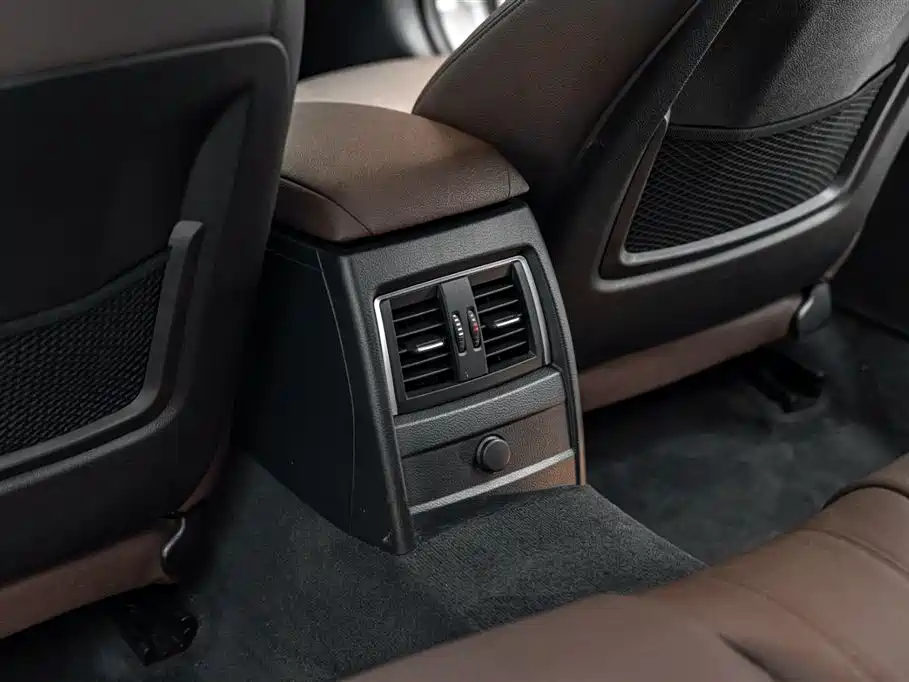 BMW 3 Series 2018 320Li Fashion Style фото 27