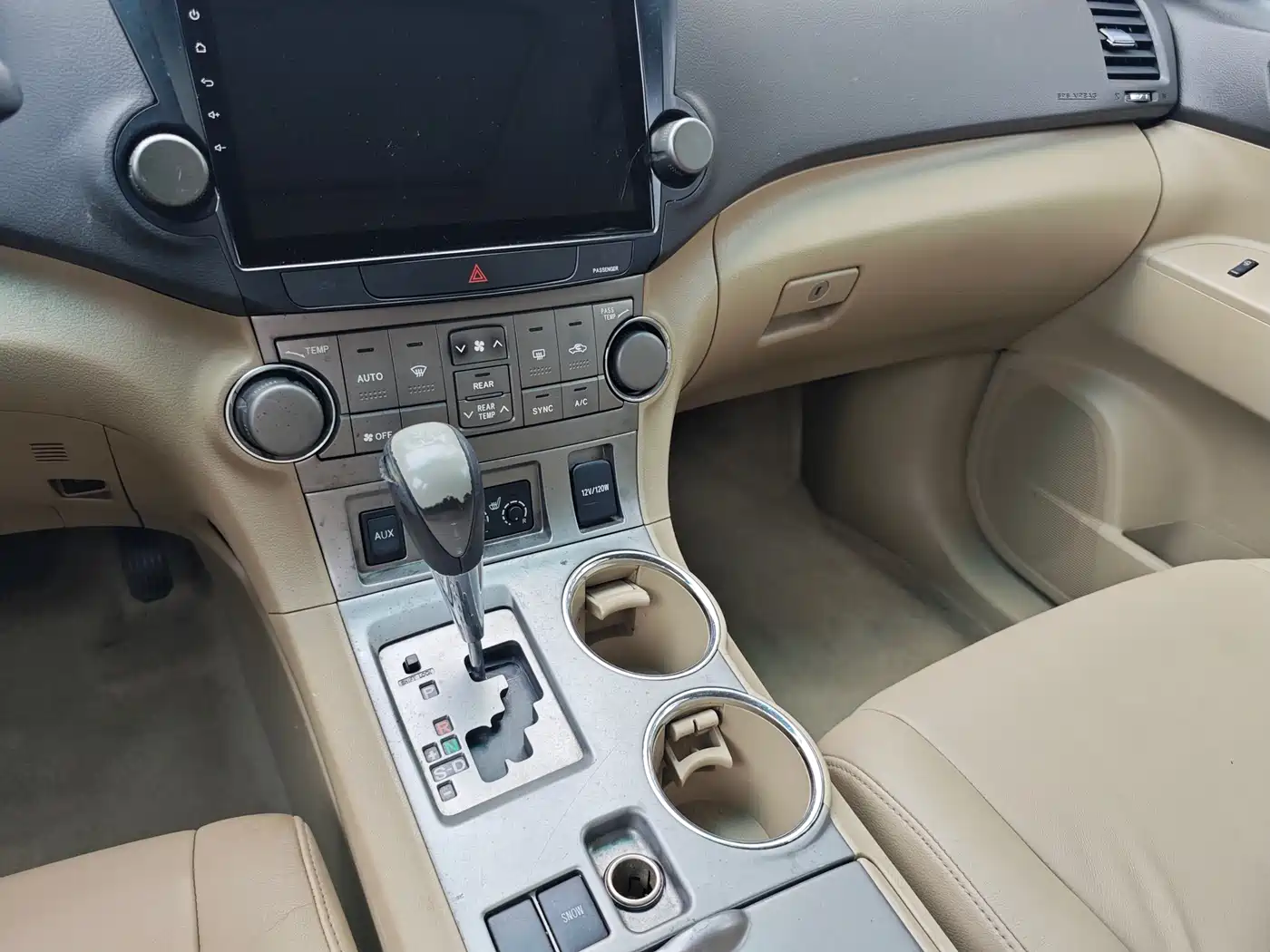 Toyota Highlander 2009 2.7L 2WD 7-seater Luxury Edition фото 14