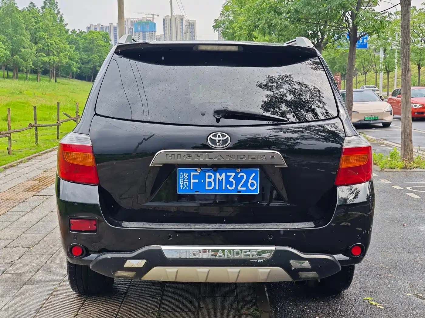 Toyota Highlander 2009 2.7L 2WD 7-seater Luxury Edition фото 8