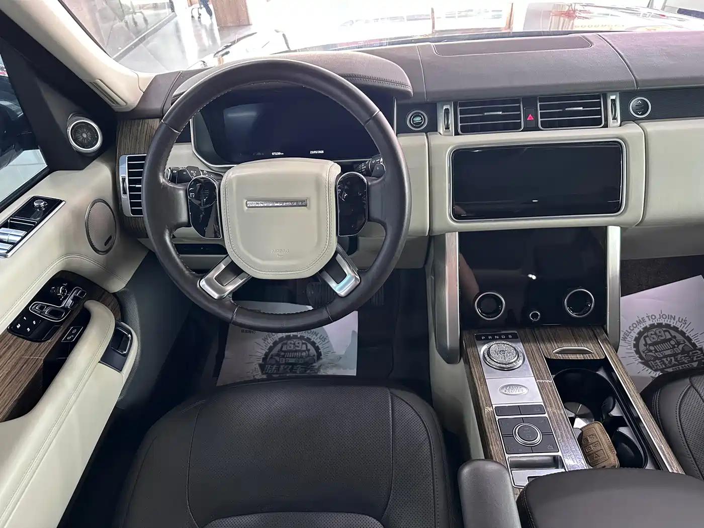 Land Rover Range Rover 2019 3.0 SC V6 Prestige Genesis Extended Edition фото 6