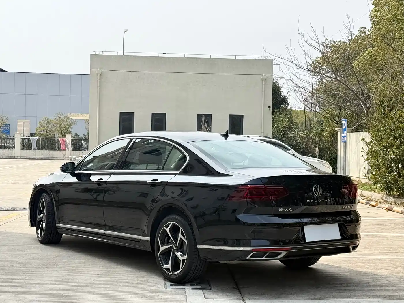 Volkswagen Magotan 2023 2 Million Units Anniversary Edition 330TSI DSG Leading Type фото 14