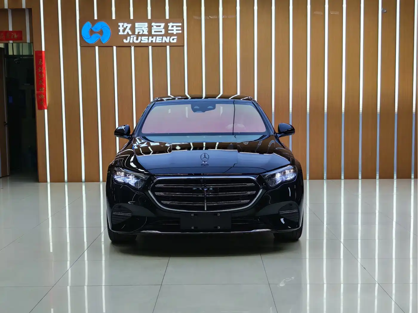 Mercedes-Benz E-Class 2024 E 300 L Fashion фото 2